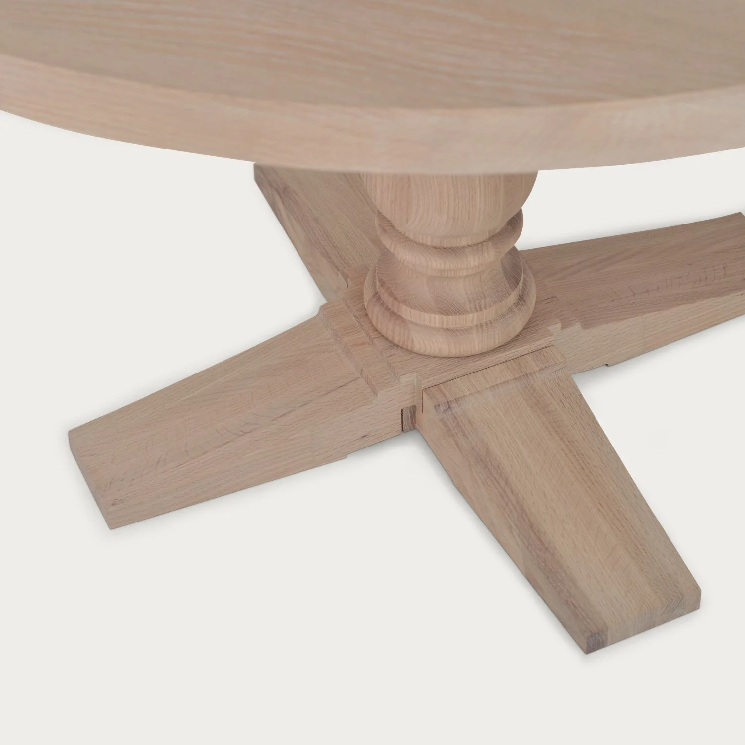 Balmoral 4 Seater Round Oak Dining Table - Image 3