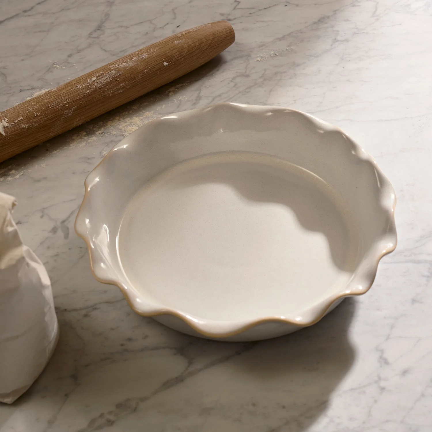 Bramley Stoneware Pie Dish, White - Image 3