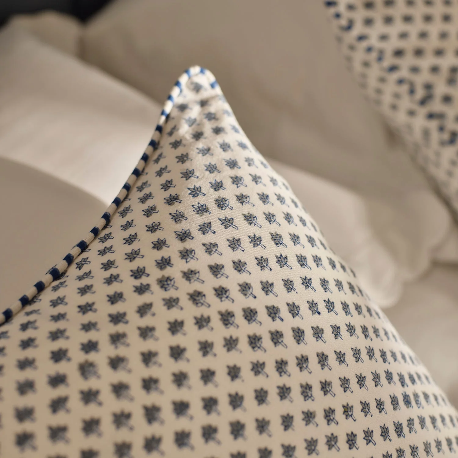 Eve Square Printed Scatter Cushion, Navy - Image 3