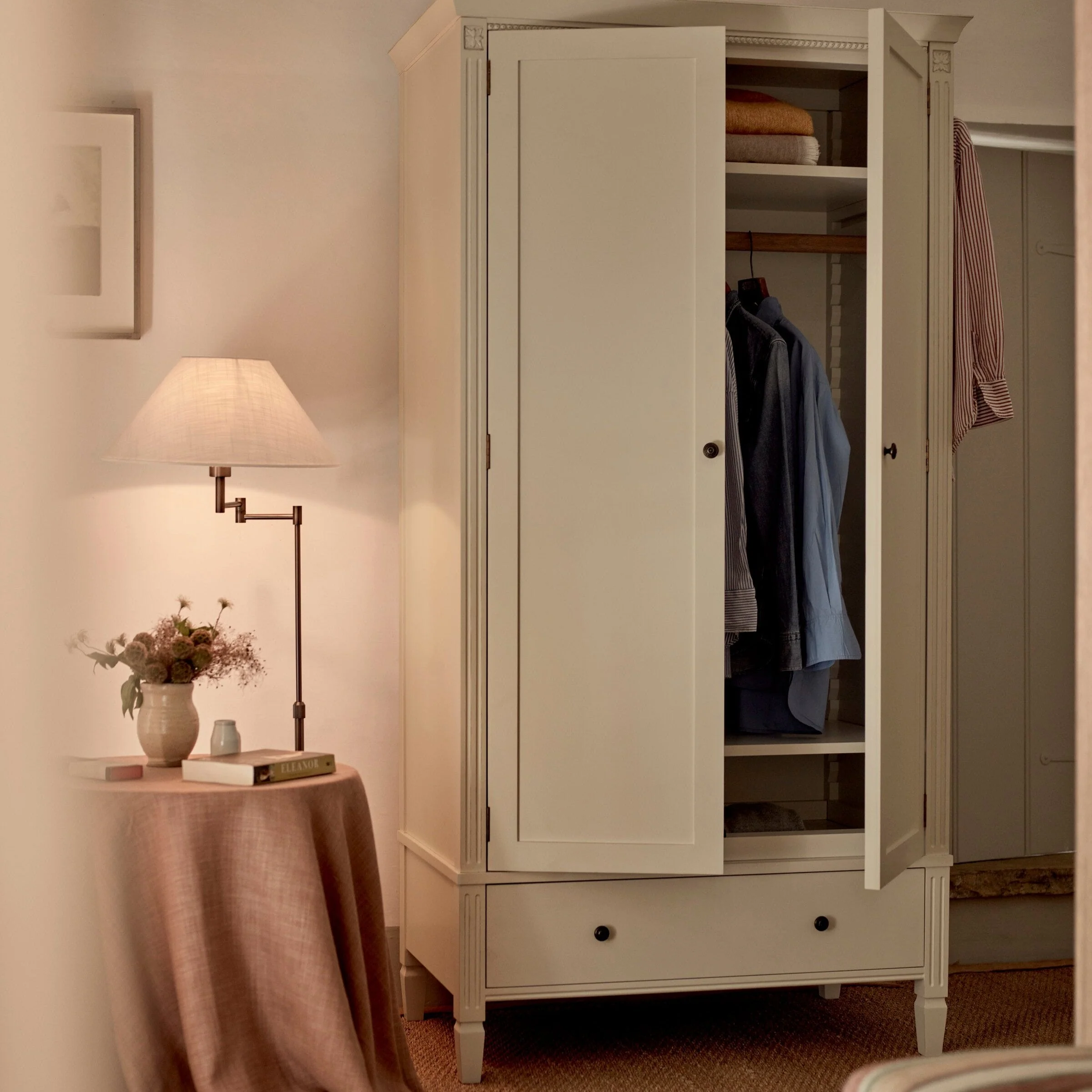 French Grey Paint - Image 3