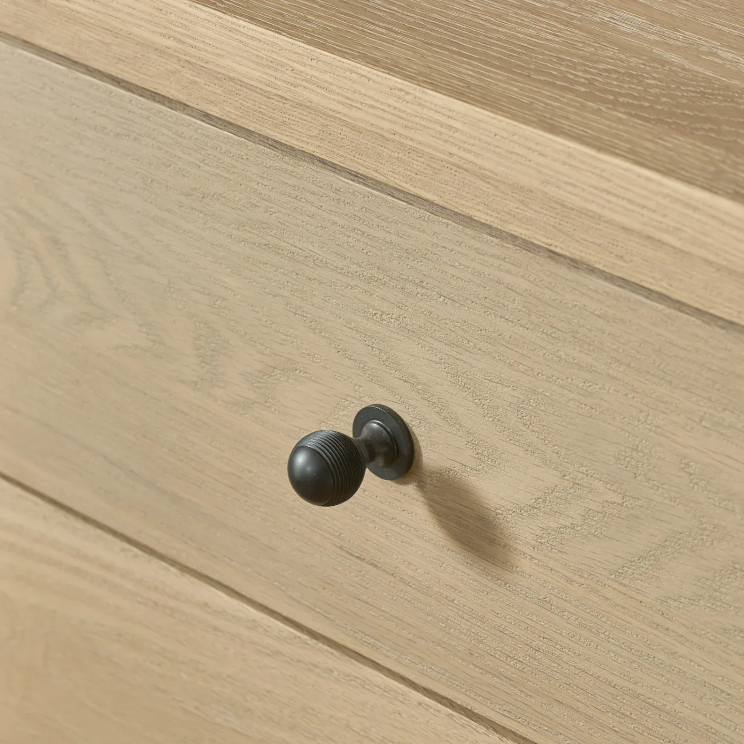 Frome Large Oak Chest of Drawers - Image 6