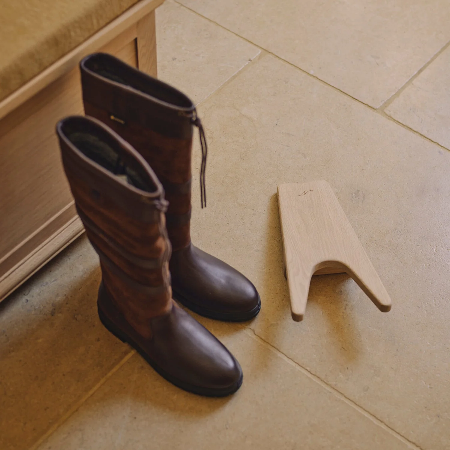 Oak Boot Jack