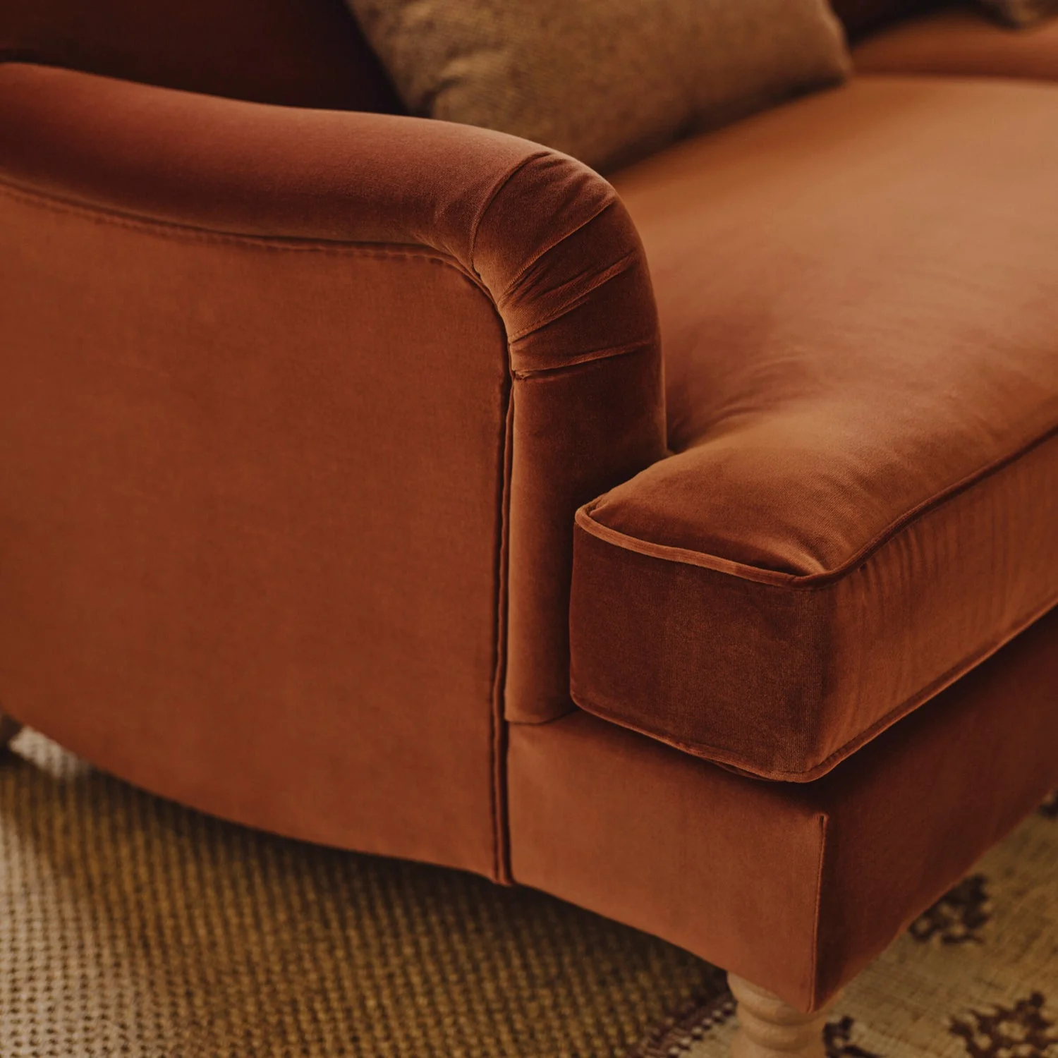 Olivia 4 Seater Sofa - Image 5