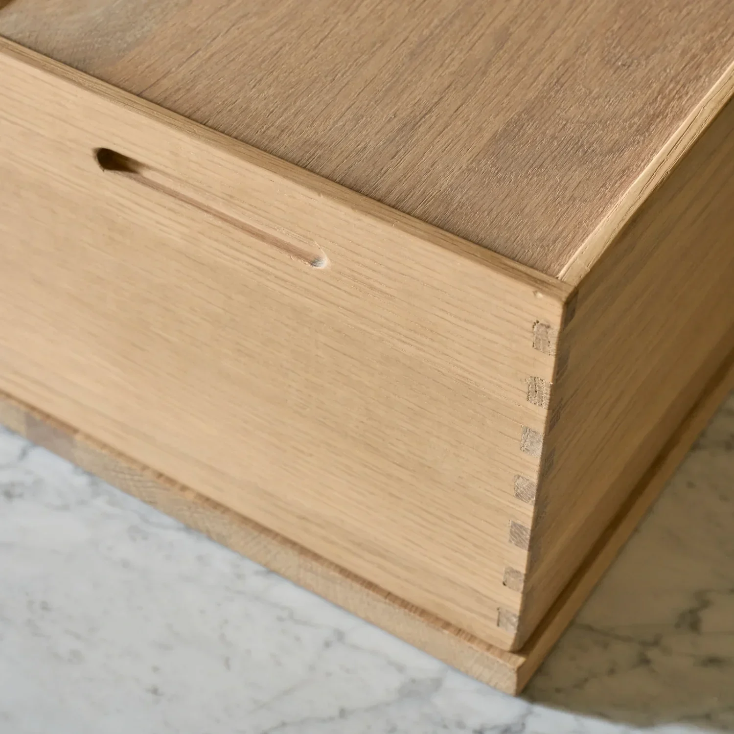 Orford Wooden Bread Bin - Image 6