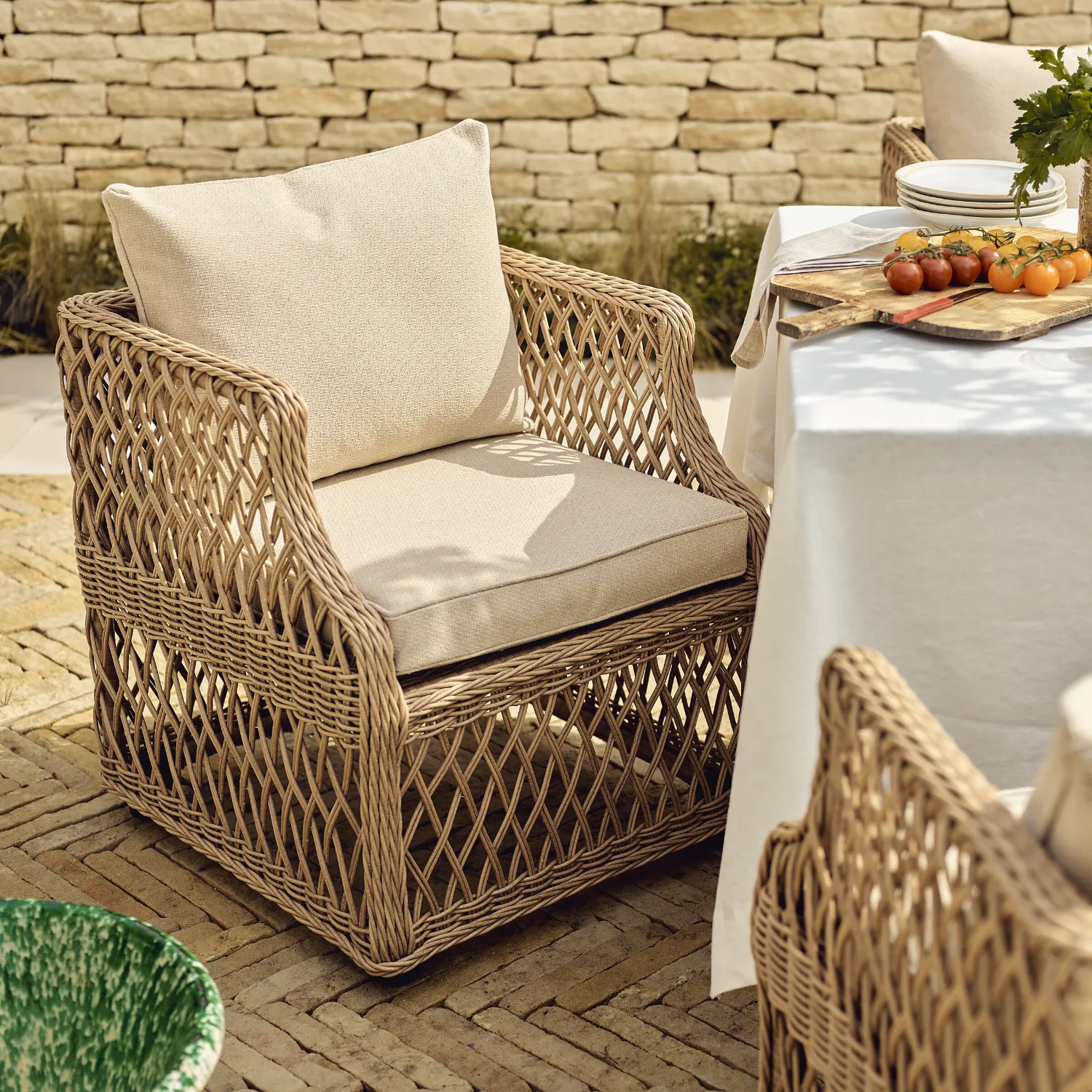 Pembrey 8 Seater Teak Garden Dining Table Set with Longmeadow Dining Chairs - Image 4