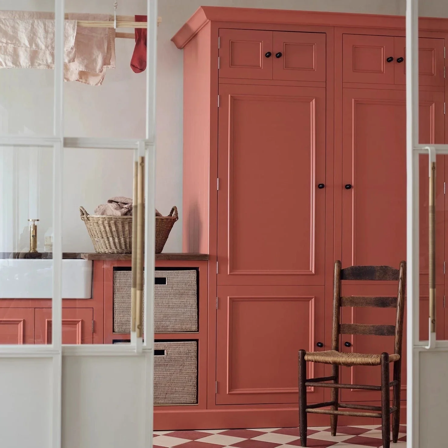 Rhubarb Paint - Image 5