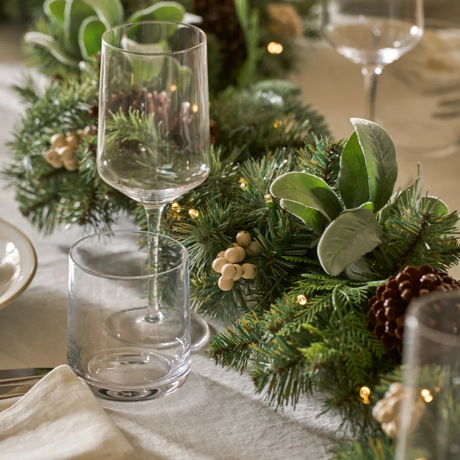 Sage Pre-lit Garland - Image 2