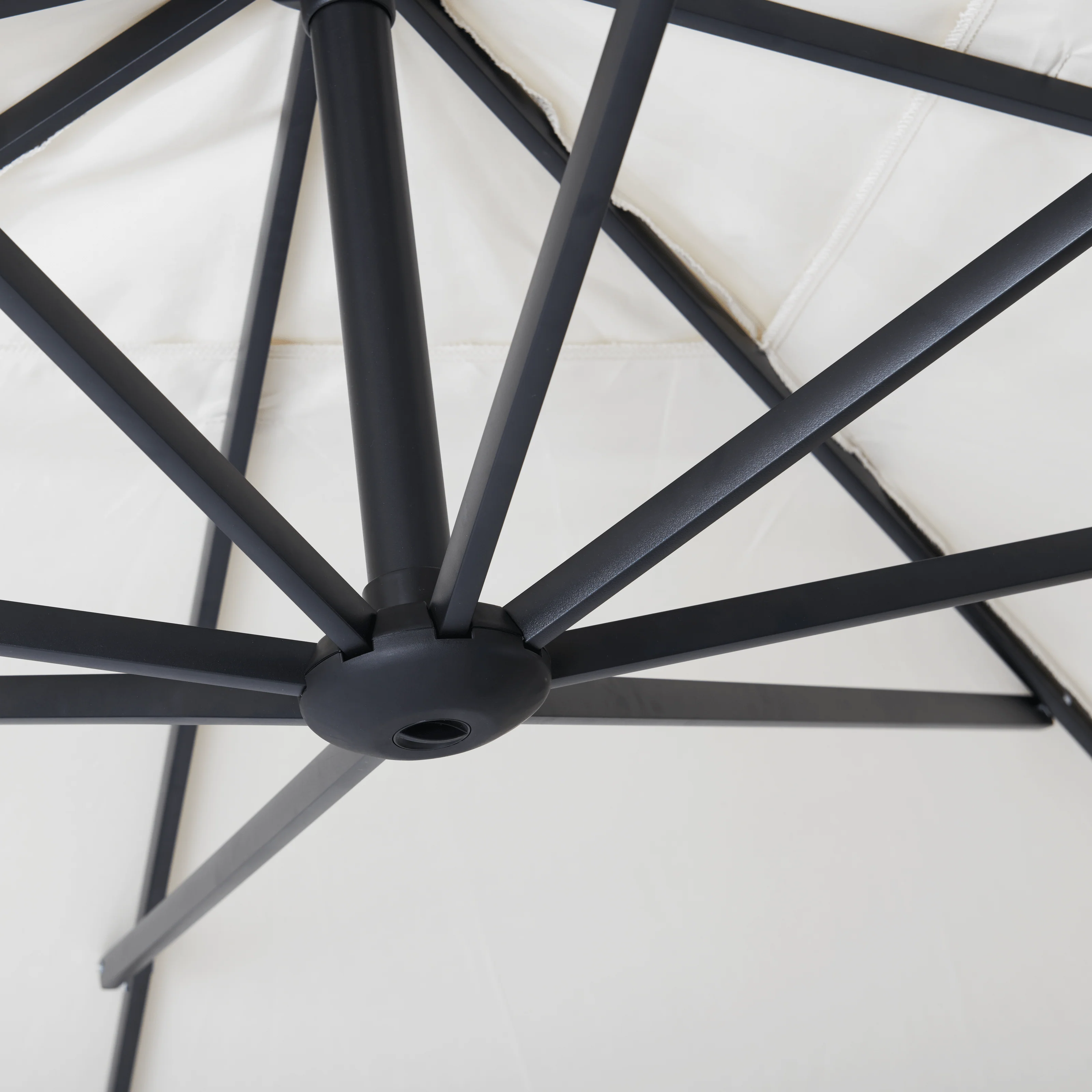 Spritsail 3x3m Square Cantilever Parasol - Image 7