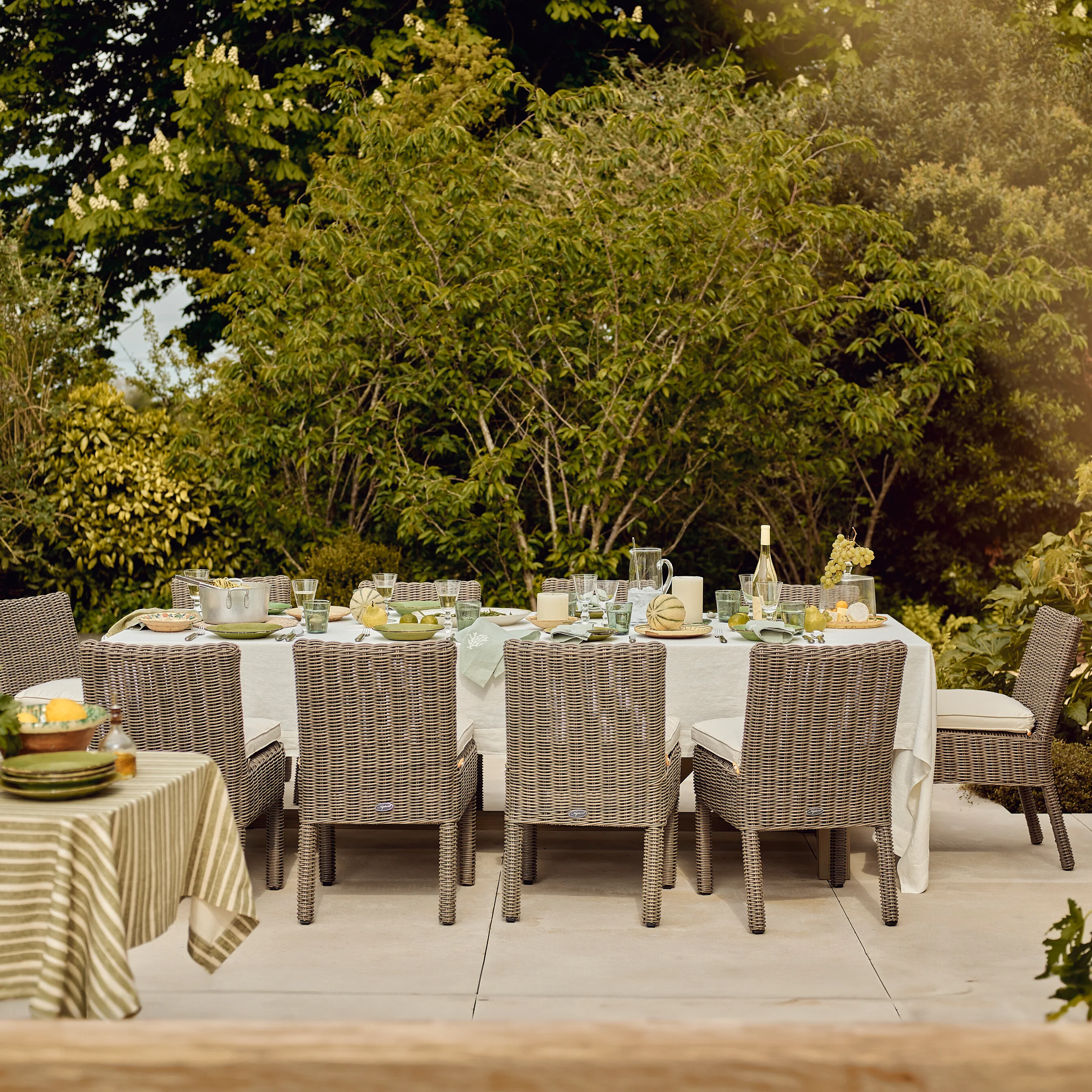 Stanway 10 Seater Teak Garden Dining Set with Toulston Chairs