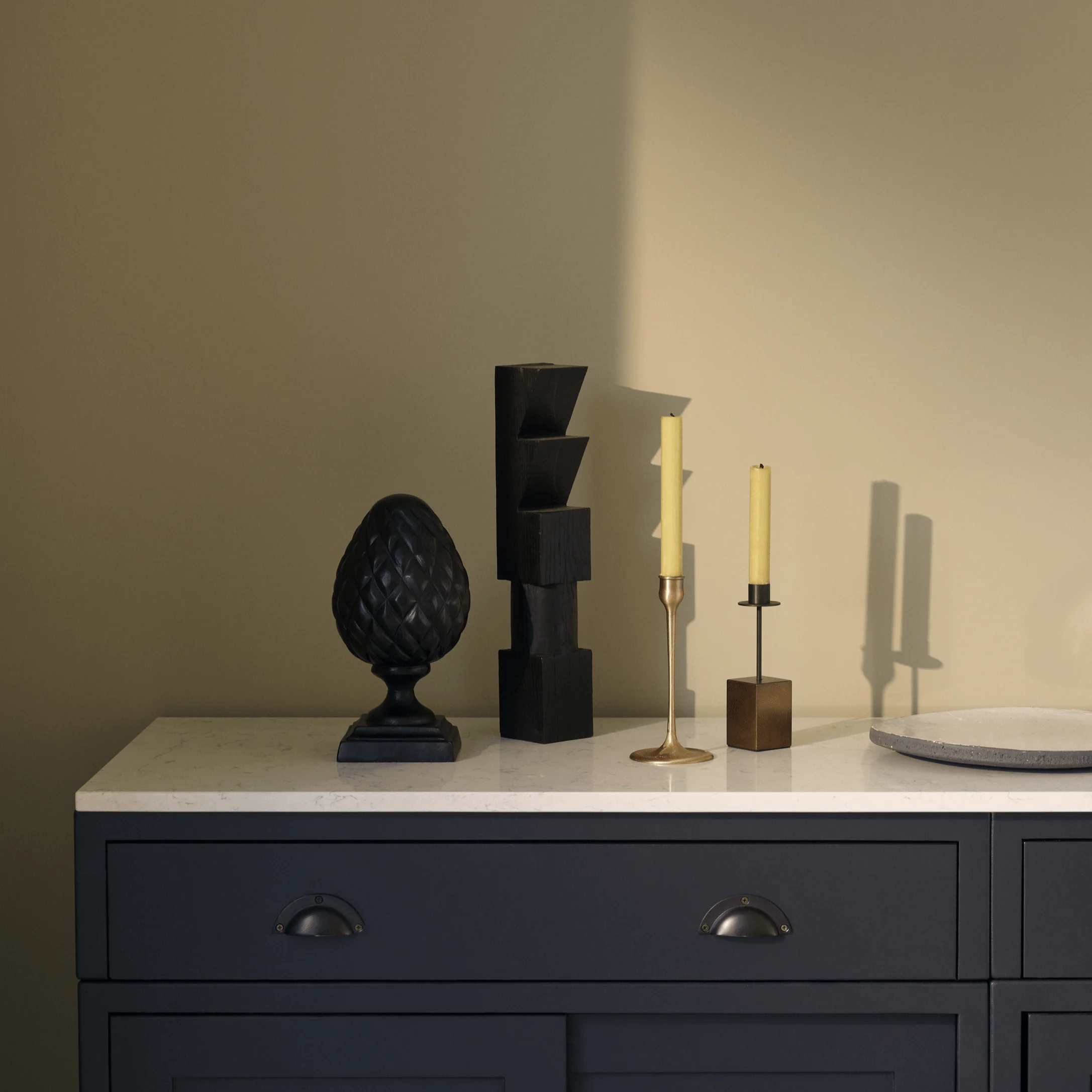 Warm Black Paint - Image 3
