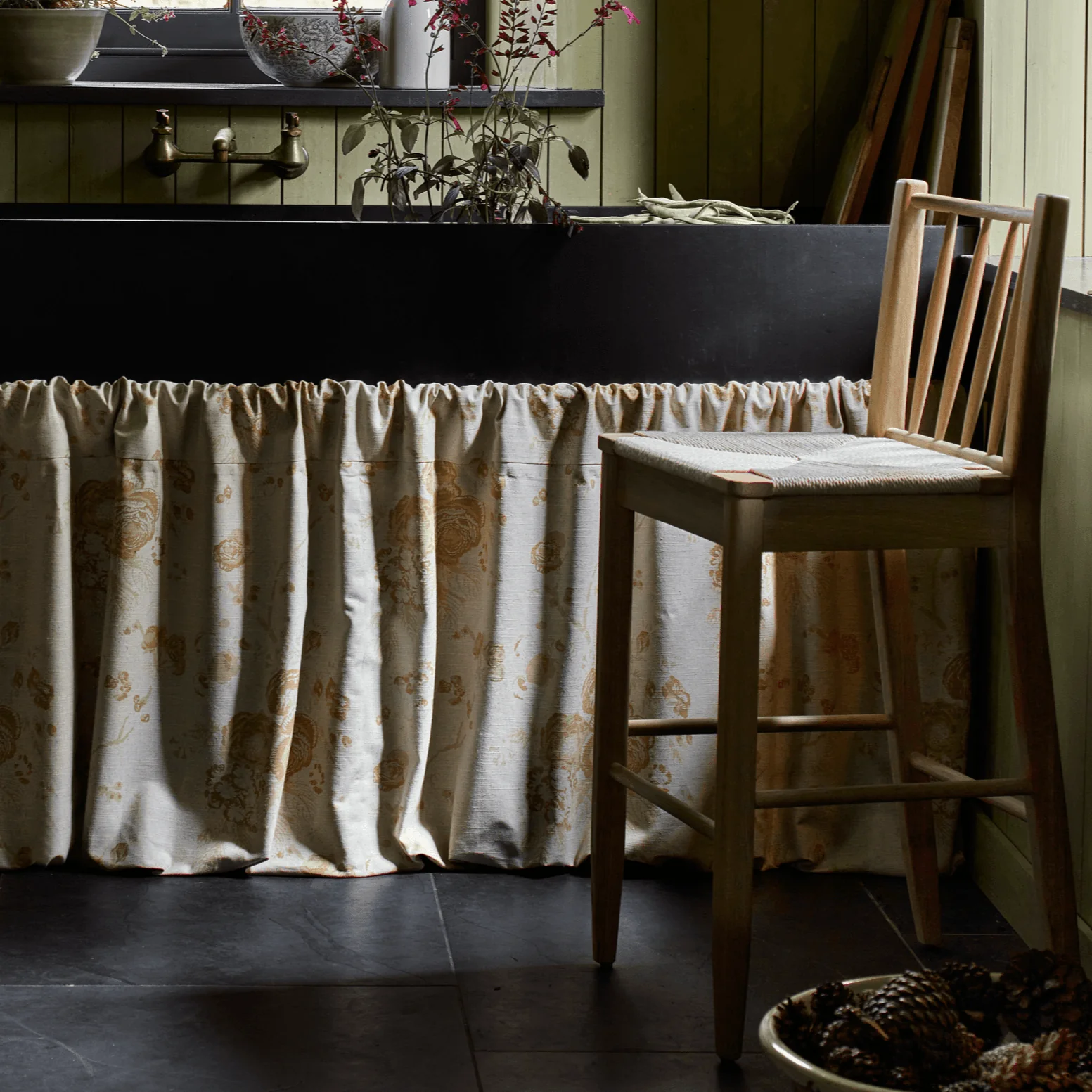Wycombe Oak Bar Stool